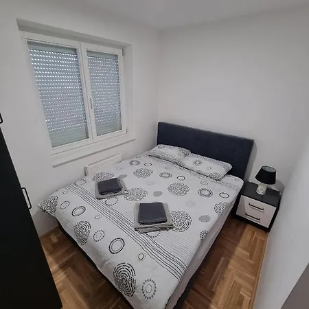 Apartman Jezero Istocno Sarajevo アパート *