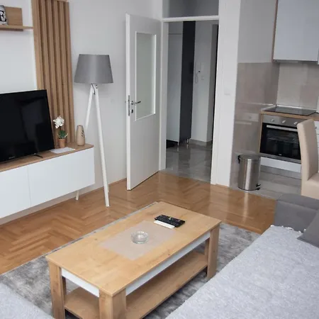 Apartman Jezero Istocno Sarajevo アパート *